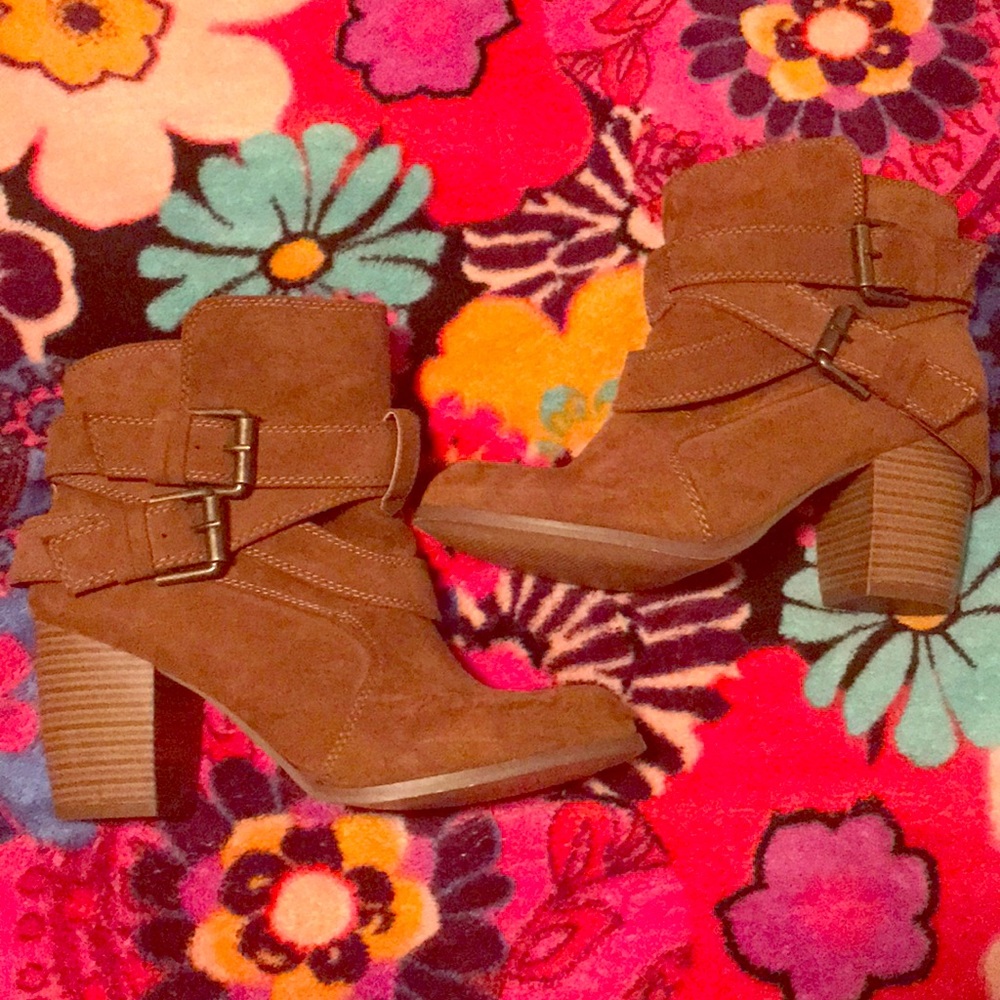 America eagle ankle boots